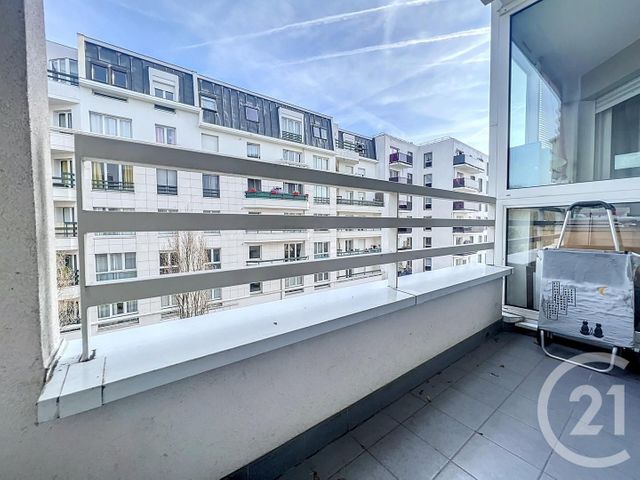Appartement F4 à vendre - 4 pièces - 83.19 m2 - LE KREMLIN BICETRE - 94 - ILE-DE-FRANCE - Century 21 K.B. Immobilier