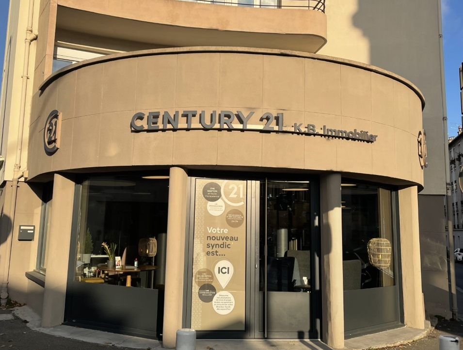 l'équipe de l'agence K.B. Immobilier