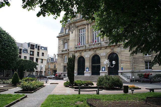 Kremlin-bicetre/immobilier/CENTURY21 K.B. immobilier/kremlin bicetre mairie hotel de ville