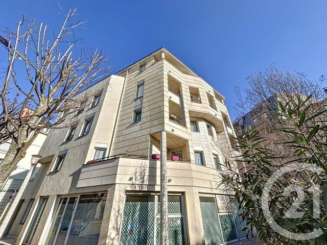 Appartement F3 à vendre - 3 pièces - 69.25 m2 - LE KREMLIN BICETRE - 94 - ILE-DE-FRANCE - Century 21 K.B. Immobilier