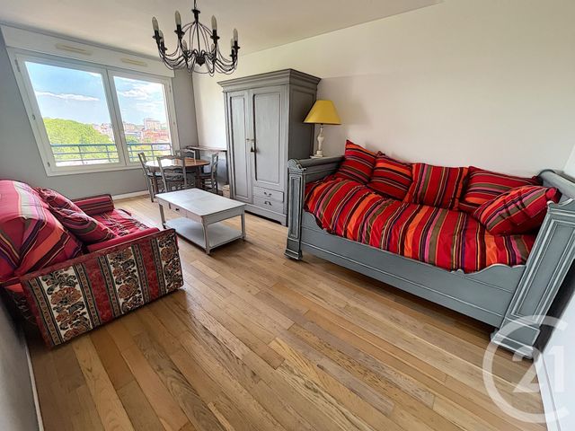 Afficher la photo en grand Appartement F1 à vendre - 1 pièce - 32.94 m2 - LE KREMLIN BICETRE - 94 - ILE-DE-FRANCE - Century 21 K.B. Immobilier