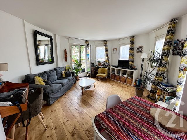 Afficher la photo en grand Appartement F3 à vendre - 3 pièces - 63.22 m2 - LE KREMLIN BICETRE - 94 - ILE-DE-FRANCE - Century 21 K.B. Immobilier