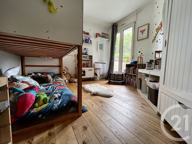 Afficher la photo en grand Appartement F3 à vendre - 3 pièces - 63.22 m2 - LE KREMLIN BICETRE - 94 - ILE-DE-FRANCE - Century 21 K.B. Immobilier