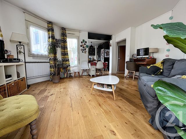 Afficher la photo en grand Appartement F3 à vendre - 3 pièces - 63.22 m2 - LE KREMLIN BICETRE - 94 - ILE-DE-FRANCE - Century 21 K.B. Immobilier
