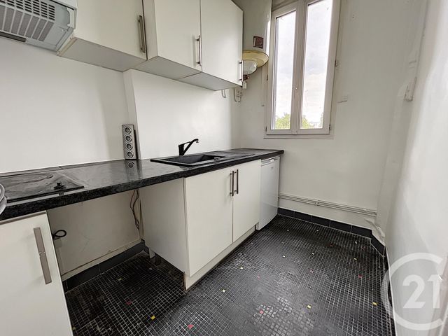 Afficher la photo en grand Appartement F3 à vendre - 3 pièces - 42.41 m2 - LE KREMLIN BICETRE - 94 - ILE-DE-FRANCE - Century 21 K.B. Immobilier