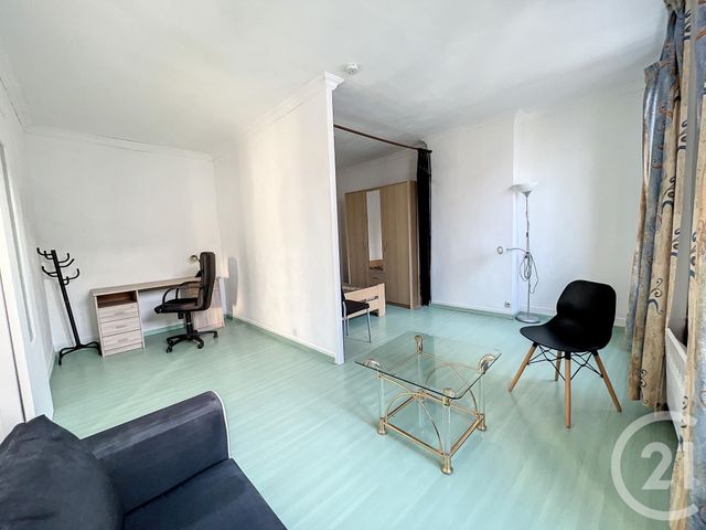 Appartement F2 à vendre - 2 pièces - 35.41 m2 - LE KREMLIN BICETRE - 94 - ILE-DE-FRANCE - Century 21 K.B. Immobilier