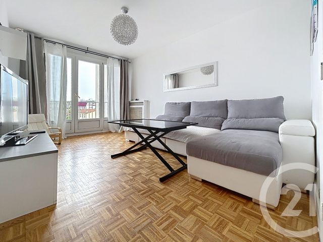 Appartement F3 à vendre - 3 pièces - 55.0 m2 - LE KREMLIN BICETRE - 94 - ILE-DE-FRANCE - Century 21 K.B. Immobilier