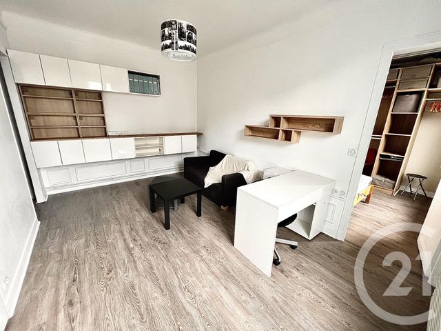 Appartement F2 à vendre - 2 pièces - 32.42 m2 - LE KREMLIN BICETRE - 94 - ILE-DE-FRANCE - Century 21 K.B. Immobilier