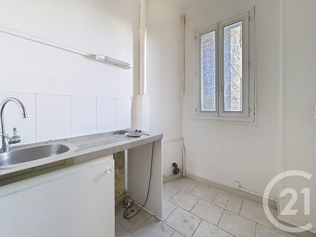 Appartement F2 à vendre - 2 pièces - 35.48 m2 - LE KREMLIN BICETRE - 94 - ILE-DE-FRANCE - Century 21 K.B. Immobilier