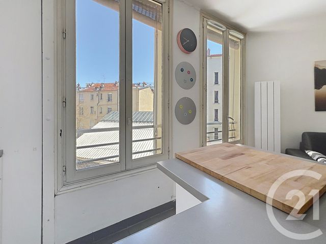 Appartement Studio à vendre - 1 pièce - 24.2 m2 - LE KREMLIN BICETRE - 94 - ILE-DE-FRANCE - Century 21 K.B. Immobilier