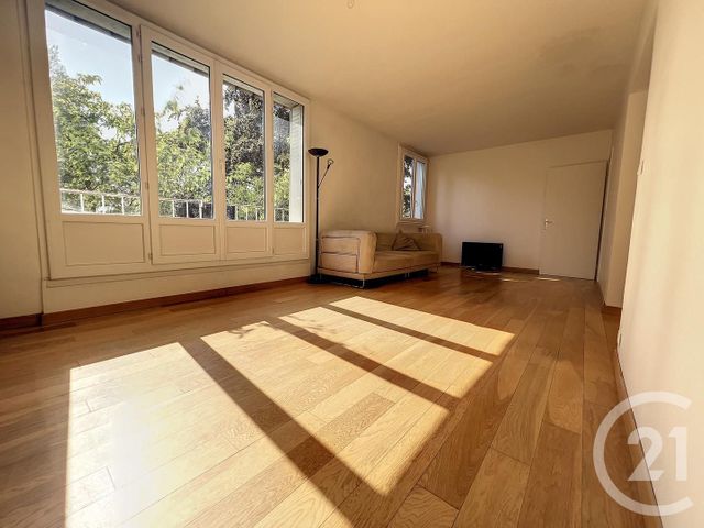 Appartement F3 à vendre - 3 pièces - 66.08 m2 - LE KREMLIN BICETRE - 94 - ILE-DE-FRANCE - Century 21 K.B. Immobilier