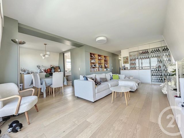 Appartement F5 à vendre - 4 pièces - 100.0 m2 - LE KREMLIN BICETRE - 94 - ILE-DE-FRANCE - Century 21 K.B. Immobilier