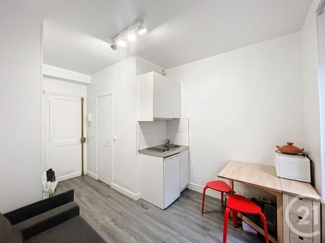 Appartement F1 à vendre - 1 pièce - 12.8 m2 - PARIS - 75013 - ILE-DE-FRANCE - Century 21 K.B. Immobilier