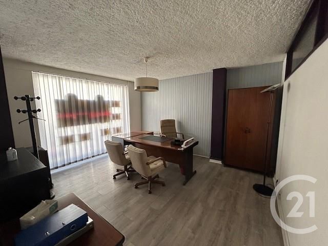 commerce à louer - 87.0 m2 - LE KREMLIN BICETRE - 94 - ILE-DE-FRANCE - Century 21 K.B. Immobilier