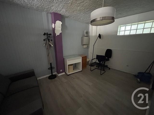 commerce à louer - 87.0 m2 - LE KREMLIN BICETRE - 94 - ILE-DE-FRANCE - Century 21 K.B. Immobilier