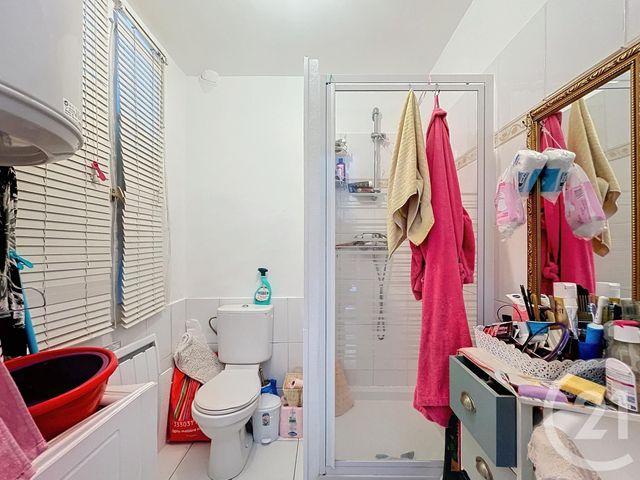 Appartement F2 à vendre - 2 pièces - 31.4 m2 - LE KREMLIN BICETRE - 94 - ILE-DE-FRANCE - Century 21 K.B. Immobilier