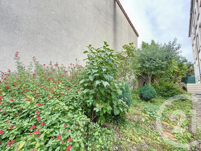 Appartement F2 à vendre - 2 pièces - 31.4 m2 - LE KREMLIN BICETRE - 94 - ILE-DE-FRANCE - Century 21 K.B. Immobilier