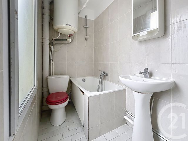 Appartement F2 à vendre - 2 pièces - 25.86 m2 - LE KREMLIN BICETRE - 94 - ILE-DE-FRANCE - Century 21 K.B. Immobilier