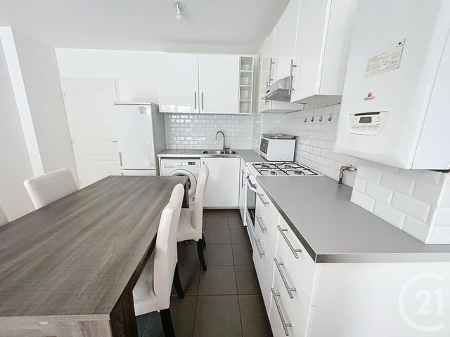Appartement F2 à vendre - 2 pièces - 54.1 m2 - LE KREMLIN BICETRE - 94 - ILE-DE-FRANCE - Century 21 K.B. Immobilier