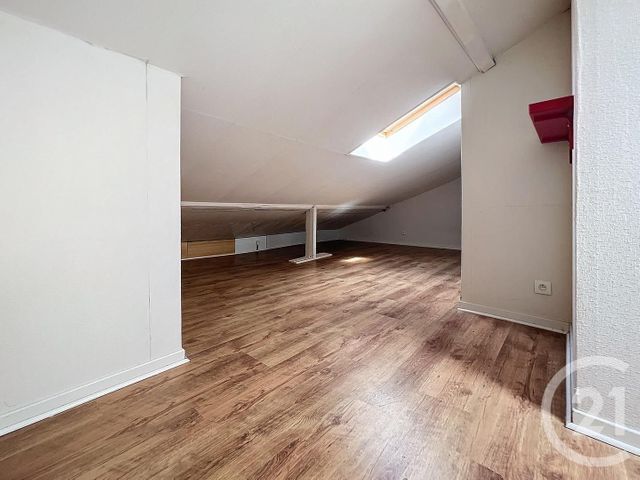 Appartement F3 à vendre - 3 pièces - 58.38 m2 - LE KREMLIN BICETRE - 94 - ILE-DE-FRANCE - Century 21 K.B. Immobilier