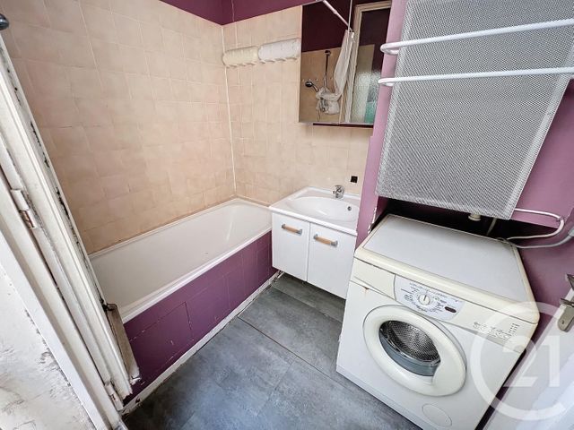 Appartement F3 à vendre - 3 pièces - 58.38 m2 - LE KREMLIN BICETRE - 94 - ILE-DE-FRANCE - Century 21 K.B. Immobilier