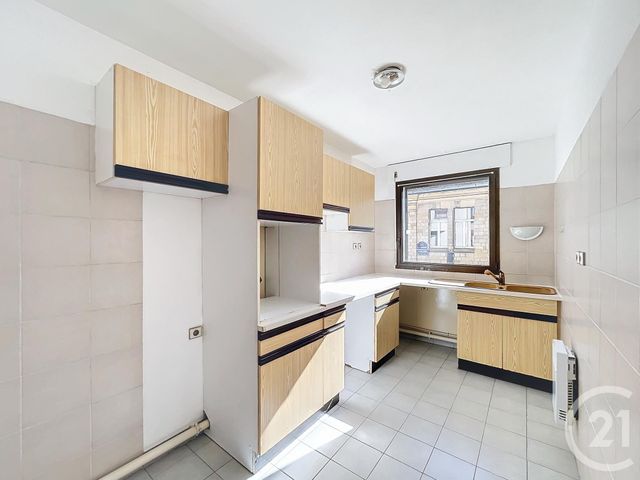 Afficher la photo en grand Appartement F3 à vendre - 3 pièces - 67.2 m2 - LE KREMLIN BICETRE - 94 - ILE-DE-FRANCE - Century 21 K.B. Immobilier