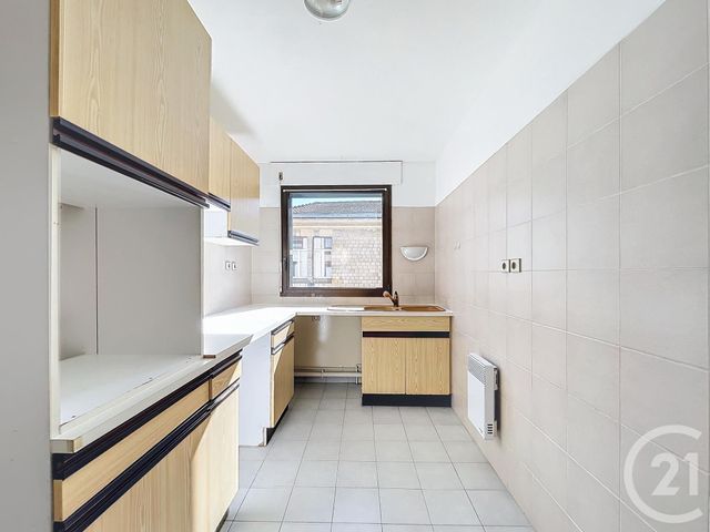 Afficher la photo en grand Appartement F3 à vendre - 3 pièces - 67.2 m2 - LE KREMLIN BICETRE - 94 - ILE-DE-FRANCE - Century 21 K.B. Immobilier