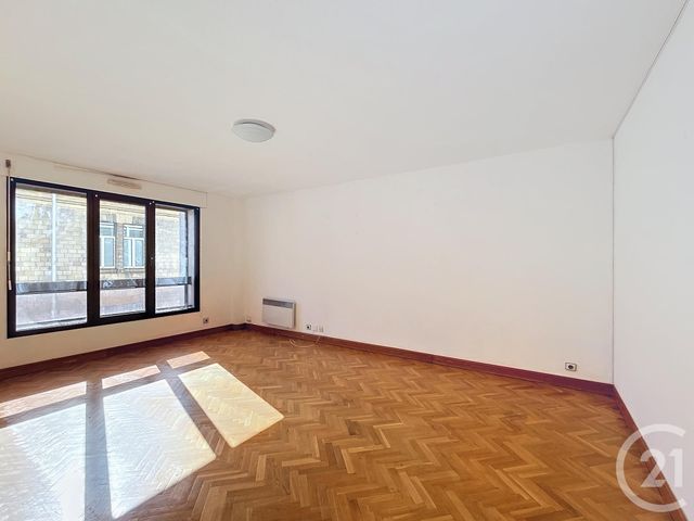 Afficher la photo en grand Appartement F3 à vendre - 3 pièces - 67.2 m2 - LE KREMLIN BICETRE - 94 - ILE-DE-FRANCE - Century 21 K.B. Immobilier