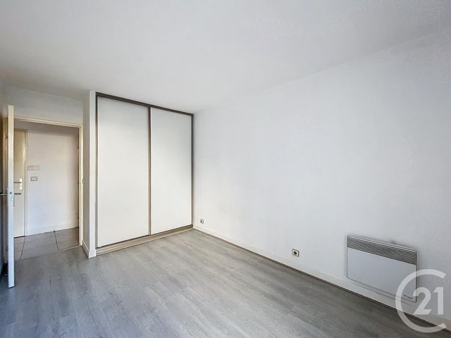 Appartement F3 à vendre - 3 pièces - 67.2 m2 - PARIS - 75013 - ILE-DE-FRANCE - Century 21 K.B. Immobilier