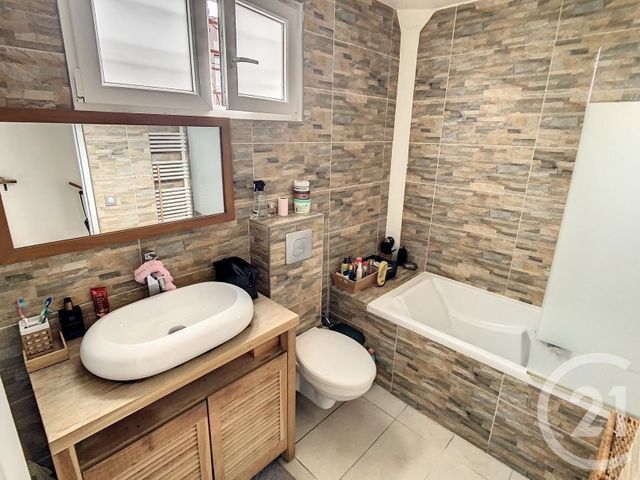 maison à vendre - 4 pièces - 113.0 m2 - LE KREMLIN BICETRE - 94 - ILE-DE-FRANCE - Century 21 K.B. Immobilier