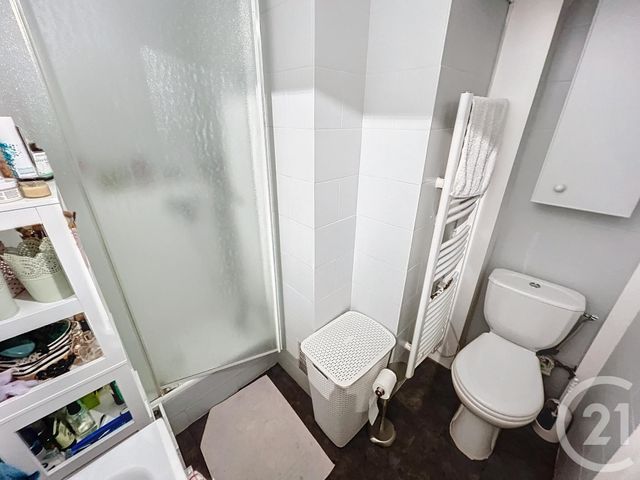 Appartement F2 à vendre - 2 pièces - 40.14 m2 - LE KREMLIN BICETRE - 94 - ILE-DE-FRANCE - Century 21 K.B. Immobilier