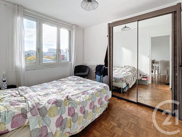 Appartement F2 à vendre - 2 pièces - 40.14 m2 - LE KREMLIN BICETRE - 94 - ILE-DE-FRANCE - Century 21 K.B. Immobilier