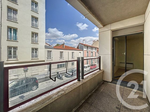 Afficher la photo en grand Appartement F3 à vendre - 3 pièces - 73.0 m2 - LE KREMLIN BICETRE - 94 - ILE-DE-FRANCE - Century 21 K.B. Immobilier