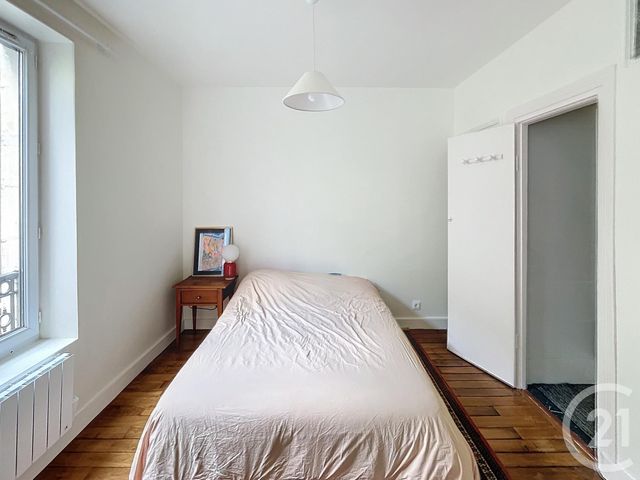 Afficher la photo en grand Appartement F2 à vendre - 2 pièces - 26.5 m2 - LE KREMLIN BICETRE - 94 - ILE-DE-FRANCE - Century 21 K.B. Immobilier