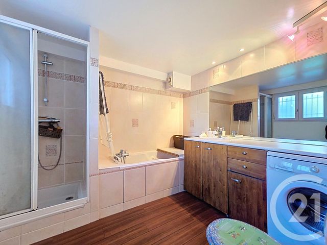 Appartement F4 à vendre - 4 pièces - 76.15 m2 - LE KREMLIN BICETRE - 94 - ILE-DE-FRANCE - Century 21 K.B. Immobilier