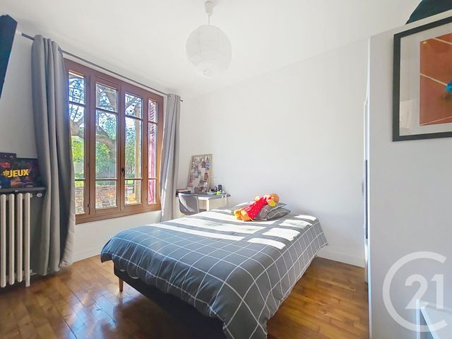 Appartement F4 à vendre - 4 pièces - 76.15 m2 - LE KREMLIN BICETRE - 94 - ILE-DE-FRANCE - Century 21 K.B. Immobilier