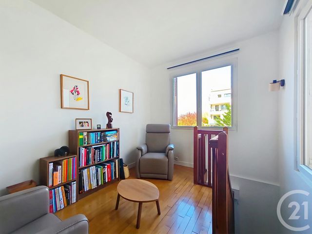 Appartement F4 à vendre - 4 pièces - 76.15 m2 - LE KREMLIN BICETRE - 94 - ILE-DE-FRANCE - Century 21 K.B. Immobilier