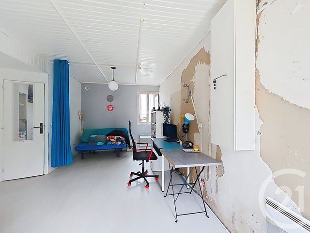 Appartement F1 à vendre - 1 pièce - 21.53 m2 - LE KREMLIN BICETRE - 94 - ILE-DE-FRANCE - Century 21 K.B. Immobilier