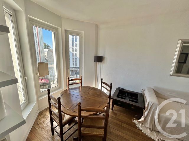 Appartement F2 à vendre - 2 pièces - 32.64 m2 - GENTILLY - 94 - ILE-DE-FRANCE - Century 21 K.B. Immobilier
