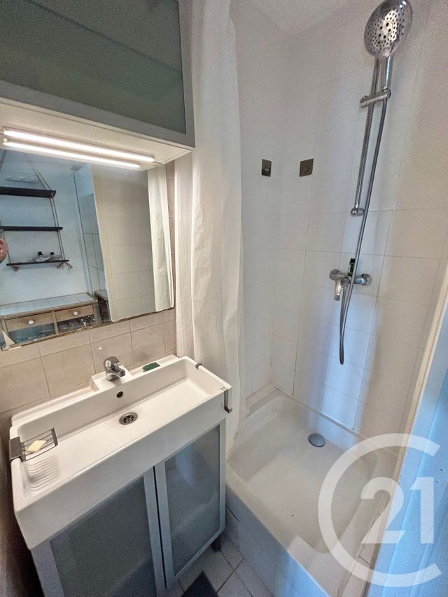 Appartement F2 à vendre - 2 pièces - 32.64 m2 - GENTILLY - 94 - ILE-DE-FRANCE - Century 21 K.B. Immobilier