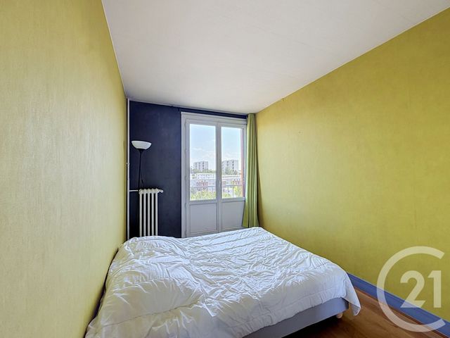 Appartement F3 à vendre - 4 pièces - 65.85 m2 - LE KREMLIN BICETRE - 94 - ILE-DE-FRANCE - Century 21 K.B. Immobilier