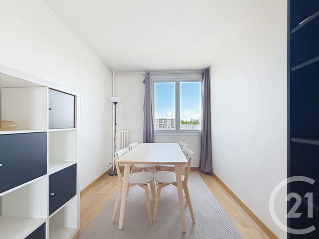 Appartement F3 à vendre - 4 pièces - 65.85 m2 - LE KREMLIN BICETRE - 94 - ILE-DE-FRANCE - Century 21 K.B. Immobilier