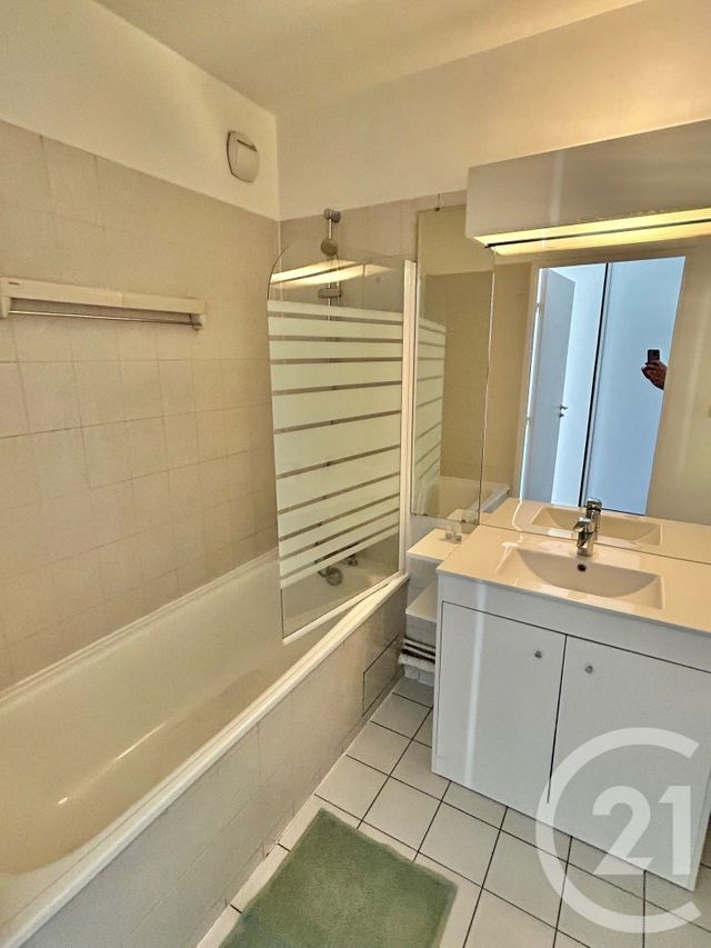 Afficher la photo en grand Appartement F5 à louer - 5 pièces - 99.01 m2 - PARIS - 75013 - ILE-DE-FRANCE - Century 21 K.B. Immobilier