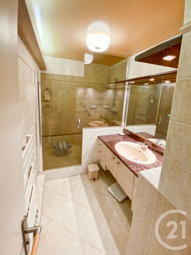 Appartement T4 à louer - 4 pièces - 84.14 m2 - CHAMPS SUR MARNE - 77 - ILE-DE-FRANCE - Century 21 K.B. Immobilier