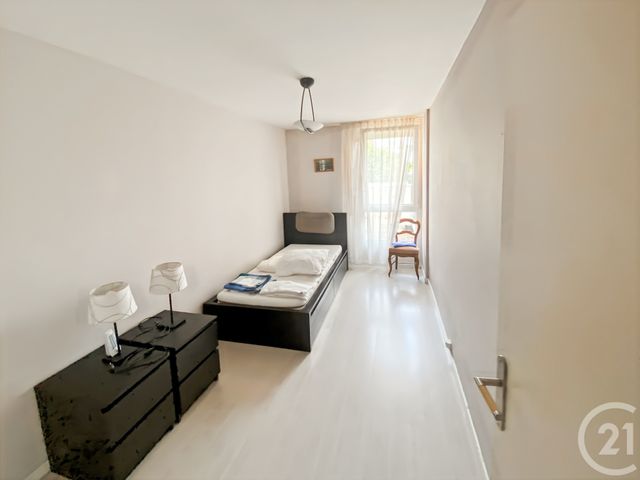 Appartement T4 à louer - 4 pièces - 84.14 m2 - CHAMPS SUR MARNE - 77 - ILE-DE-FRANCE - Century 21 K.B. Immobilier