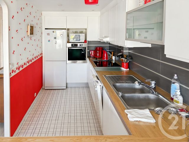 Appartement T4 à louer - 4 pièces - 84.14 m2 - CHAMPS SUR MARNE - 77 - ILE-DE-FRANCE - Century 21 K.B. Immobilier