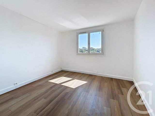 Afficher la photo en grand Appartement F4 à louer - 4 pièces - 74.66 m2 - ARCUEIL - 94 - ILE-DE-FRANCE - Century 21 K.B. Immobilier