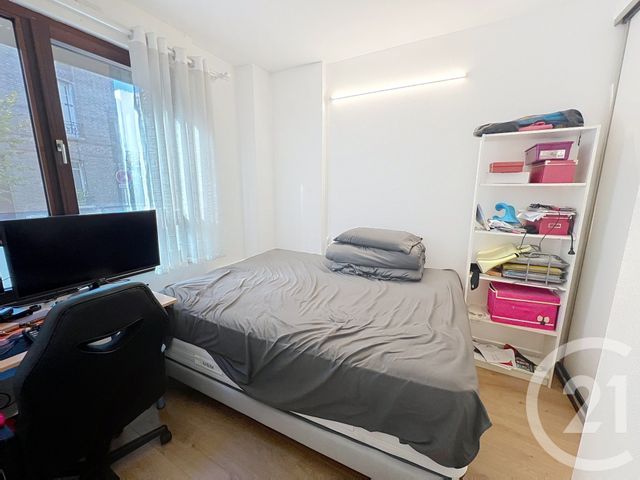 Appartement F2 à vendre - 2 pièces - 35.35 m2 - LE KREMLIN BICETRE - 94 - ILE-DE-FRANCE - Century 21 K.B. Immobilier