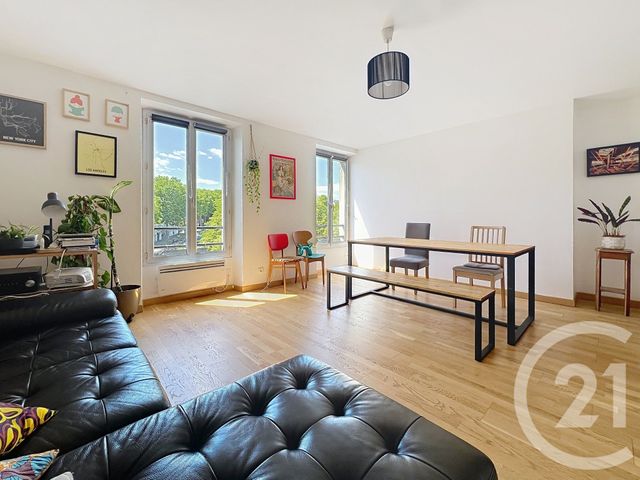 Appartement F4 à vendre - 4 pièces - 89.94 m2 - PARIS - 75013 - ILE-DE-FRANCE - Century 21 K.B. Immobilier