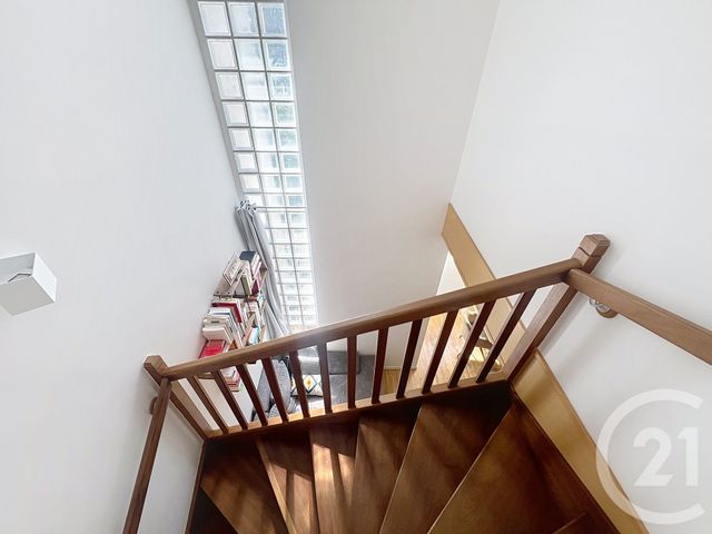 Appartement F3 à vendre - 3 pièces - 60.77 m2 - LE KREMLIN BICETRE - 94 - ILE-DE-FRANCE - Century 21 K.B. Immobilier